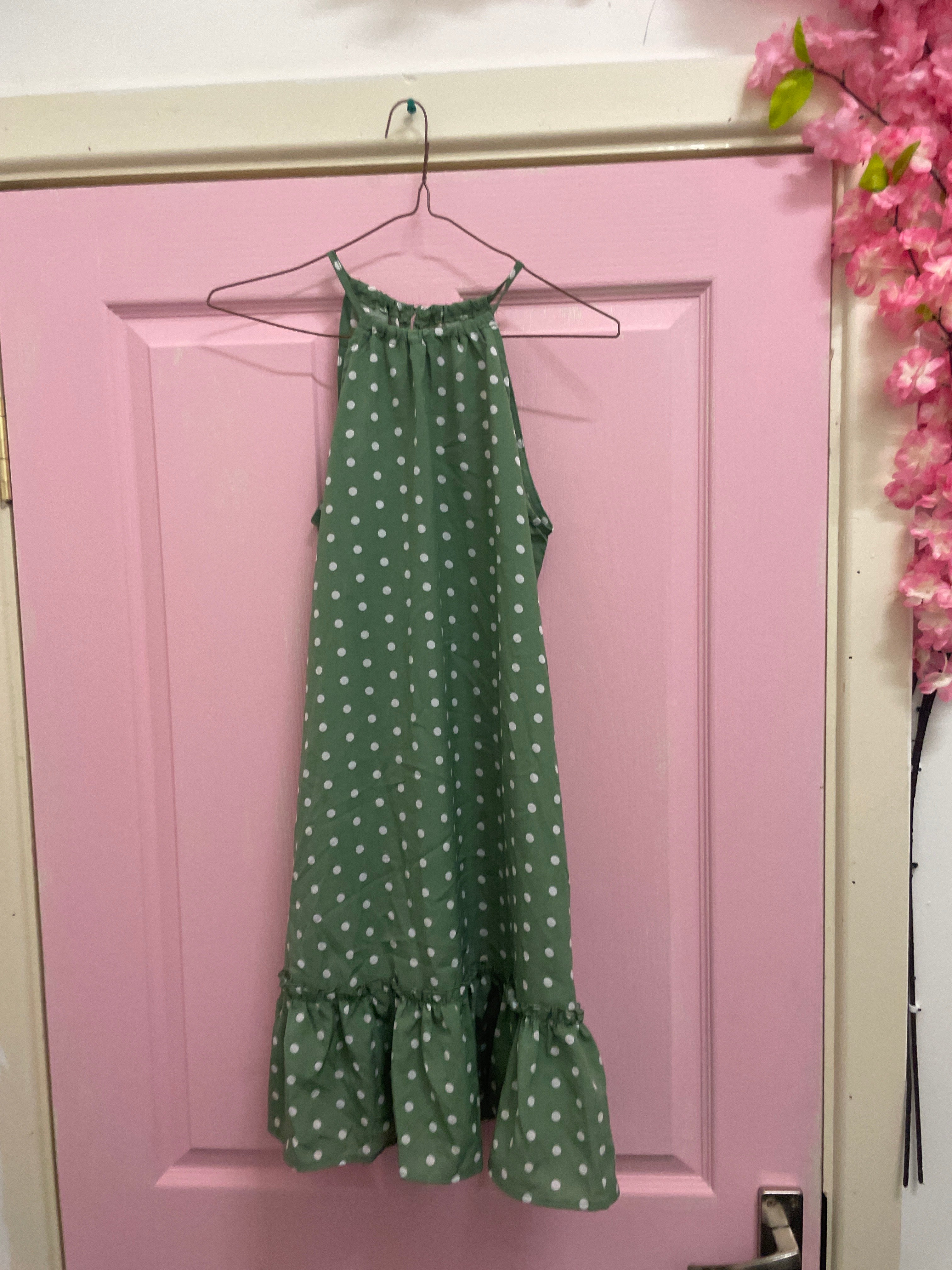 Hot round neck green polka dot sleeveless midi dress weighnpayclothingstore Hot round neck green polka dot sleeveless midi dress weighnpayclothingstore