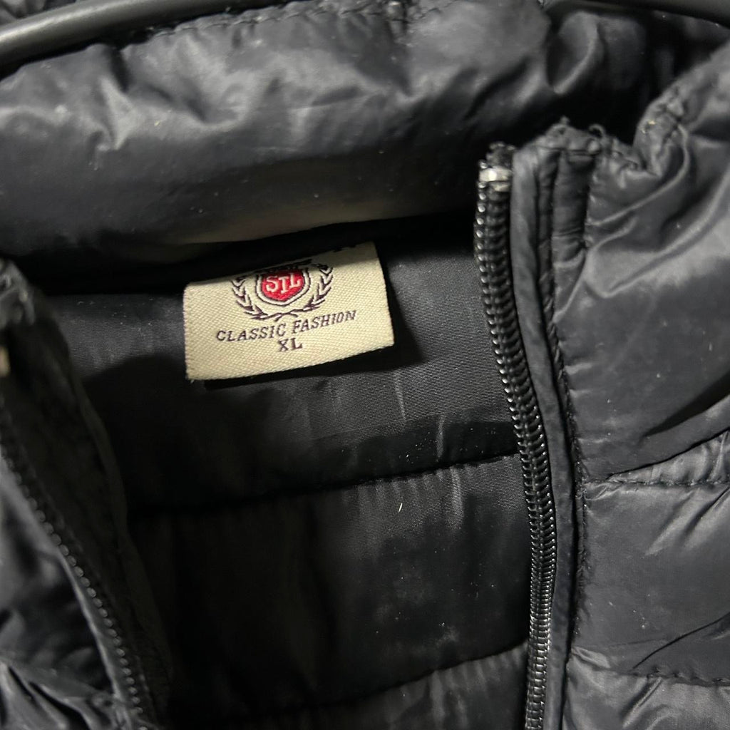 Black Puffer Jacket Women’s With Hood  L/XL sku 6910 L26 w21