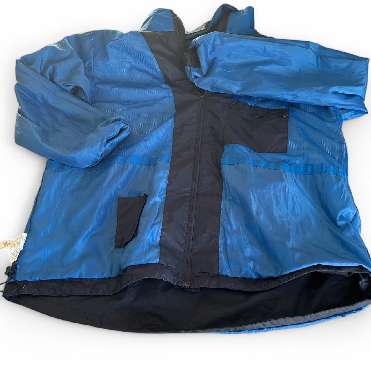Vintage 90s windbreaker Black and blue waterproof rain jacket #rainydays sku 6867