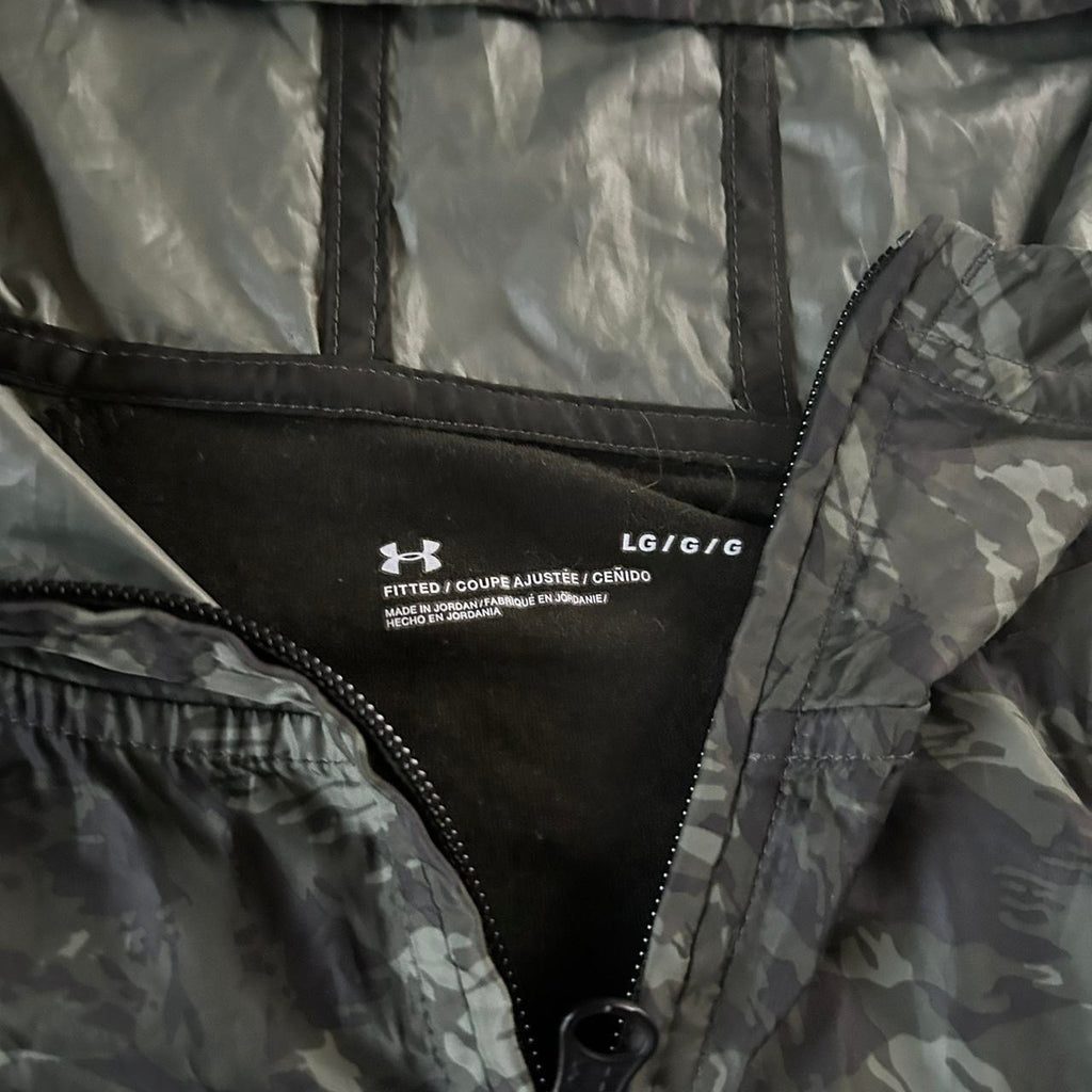 Mens Under Armour Sportstyle hooded Green Camouflage Anorak Jacket 1/2 Zip in L