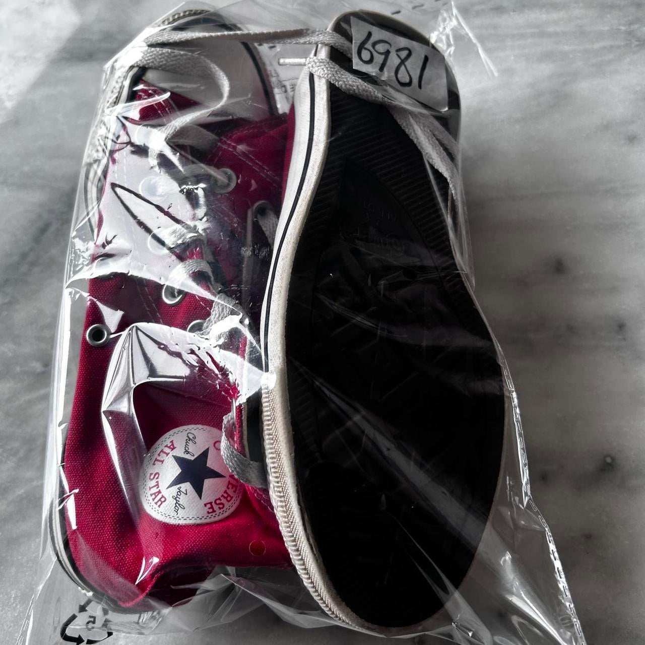 Red and white Converse trainers #Converse #Trainers size 4 men’s size 6 women’s sku 6981