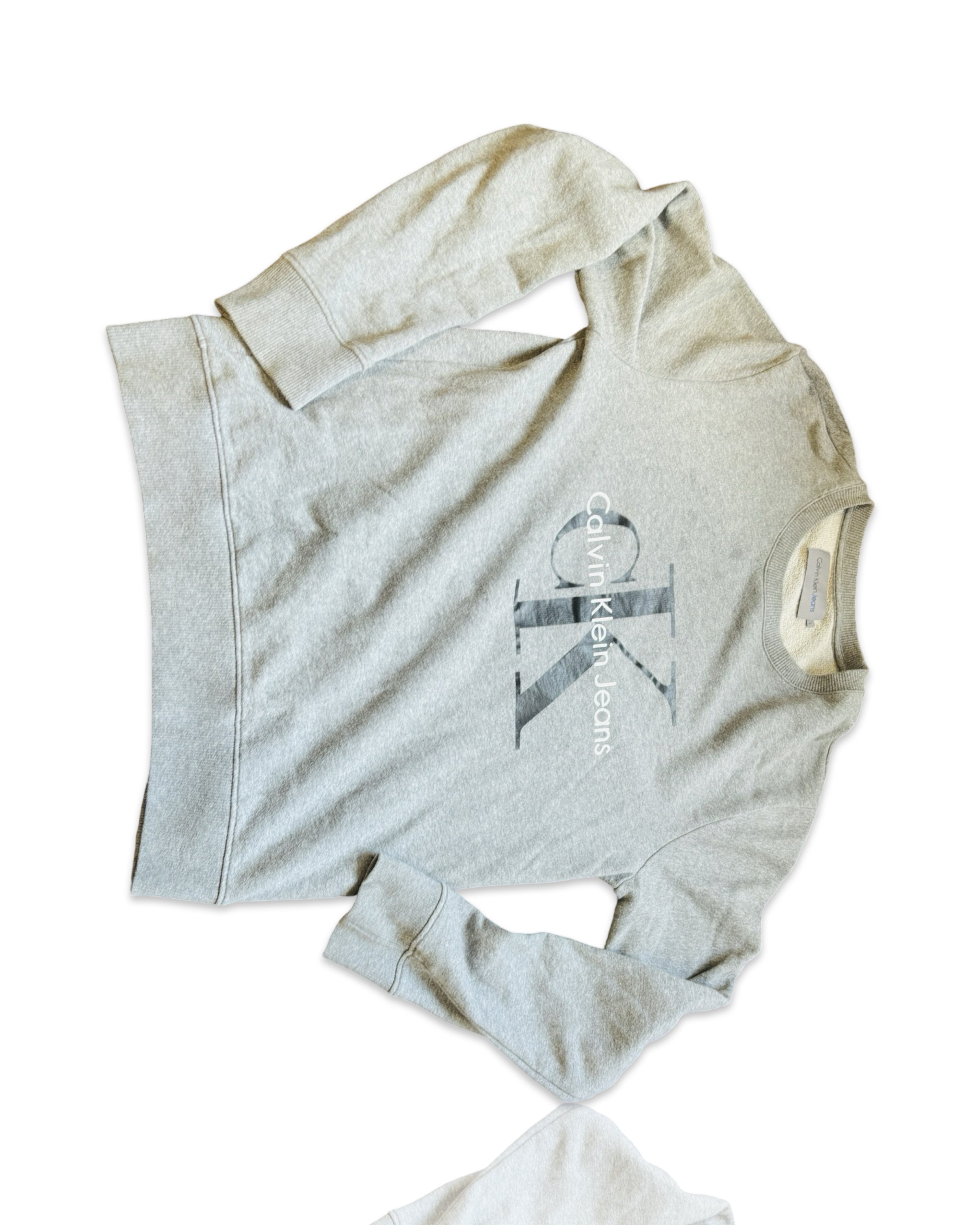 Vintage Calvin Klein Women's Grey Sweatshirt - Size Large 
