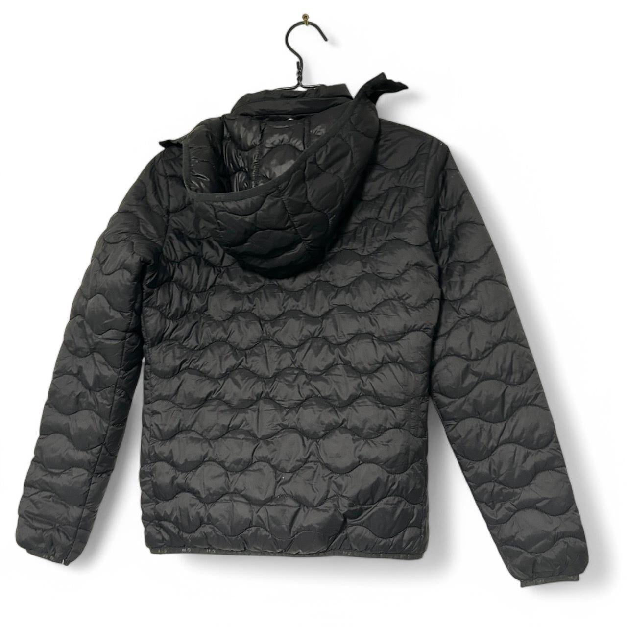 H20 Women's winter Zip Up high neck Snap Black Puffer Jacket in S pt 26 w 22 SKU 6873