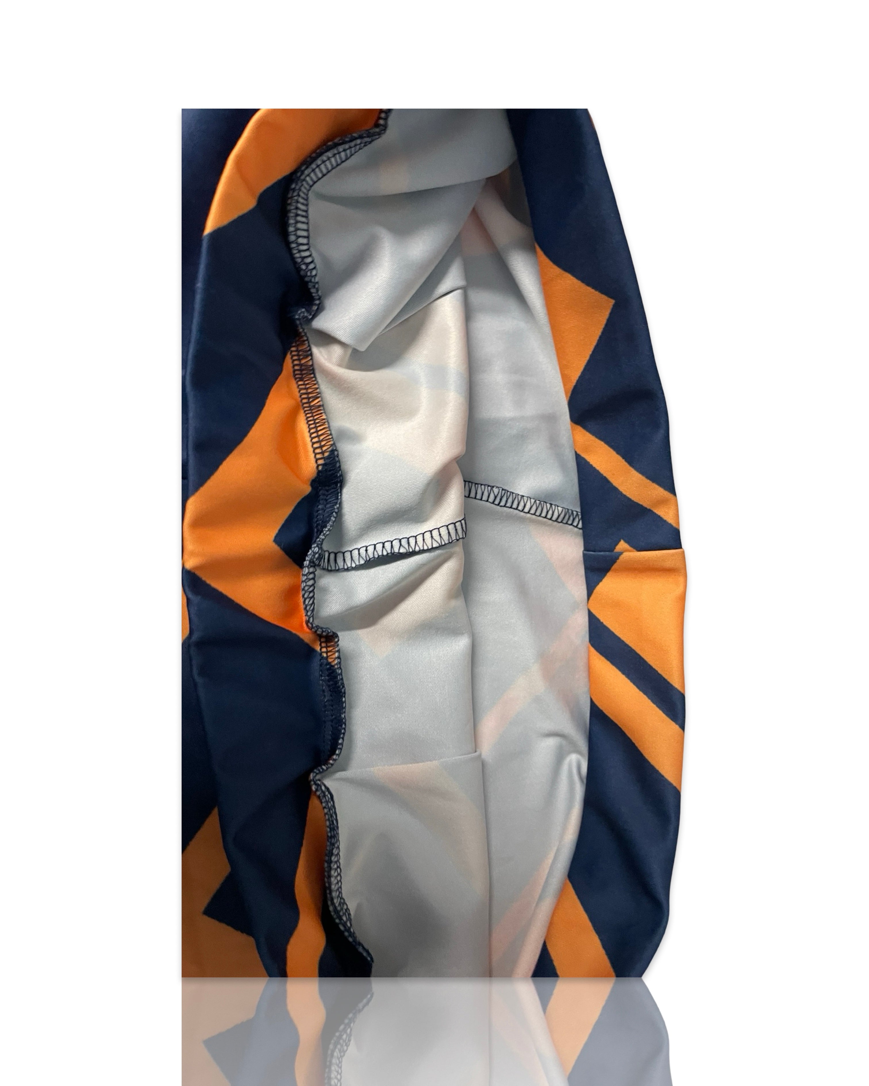 Vintage print swim shorts in W30 L7 |SKU 4235