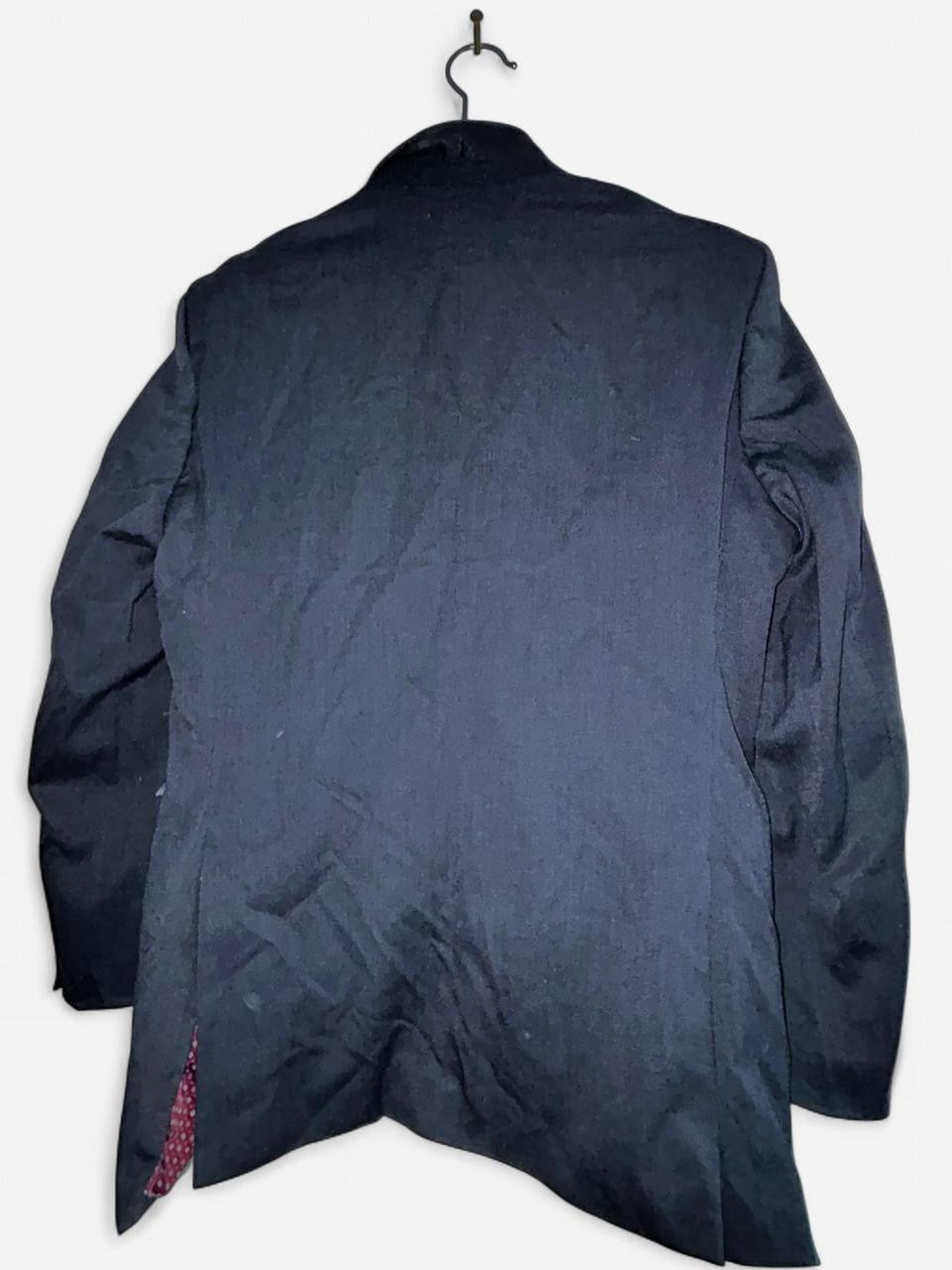 Men’s medium Navy blue Brook Tavern blazer with velvet collar and lining, featuring two front pockets and a single button closure #preppy #party collar to hem 29 pit to pit 19 sku 7069