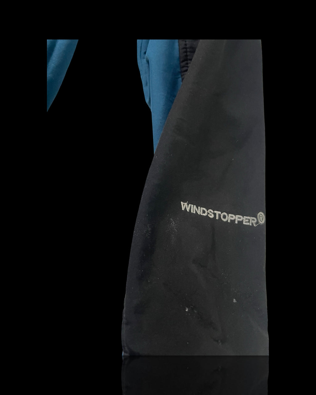 The North Face  Women's Blue insulated HOODED WINDBREAKER Jacket SKU 4153