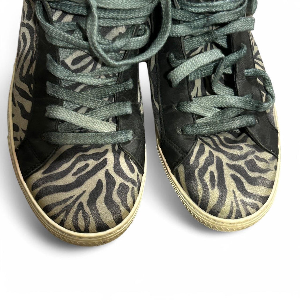 Paul Green Black and white zebra print sneakers with a 2.5" heel #y2k #zebraprint uk size 6 sku 6996