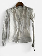 United colours of Benetton women’s White and brown striped button-up shirt with lace detailing on the collar and cuffs #stripes in size medium to large collar to hem 25  Porto pit 16 sku 7060