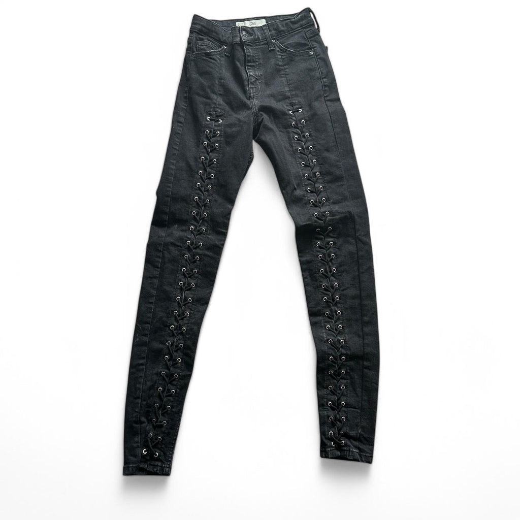 Topshop Black Eyelet Jamie Jeans - Waist 26 Lenght 34 Black lace-up skinny jeans with stretch #gothstyle sku 6864