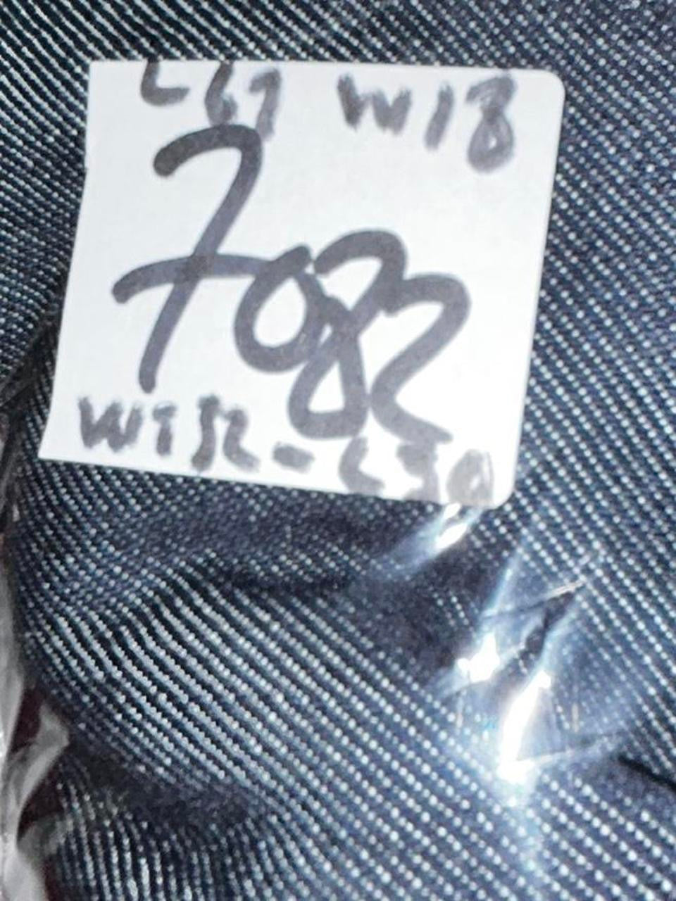 Men’s Zara navy  denim boiler suit with button-up front, collar, and long sleeves #denim #jumpsuit in size small total length is 69 pit is 18  waist 32 crouch to bottom 30 sku 7082