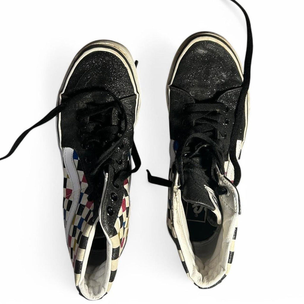 Black and white Vans skateboarding sneakers #skaterstyle uk 6 US 7 men us women 8.5  eu 39.0 SKU 6897