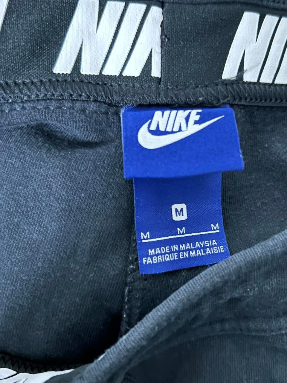 Nike Sweatpants/ Track Pants Black/ White  stripes Women Medium SKU 6966