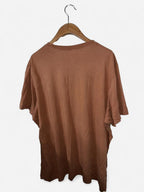 Men’s vintage Brown Nike tee with embroidered logo #retro
Size xL 
SKU 7175
L 31 W 26