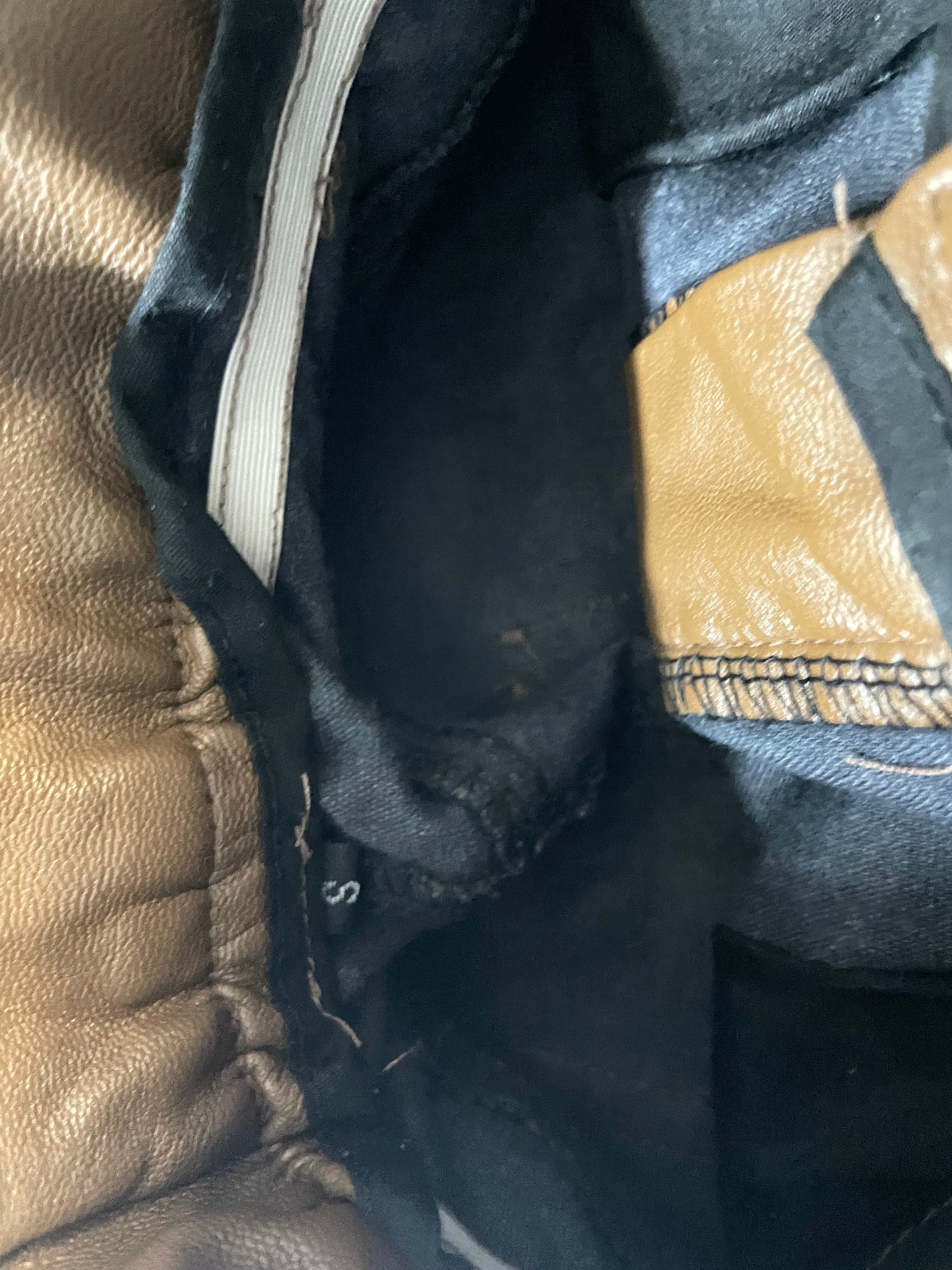 Vintage y2k Women Brown faux Leather Shorts Size XS W 24 L3  SKU |4269