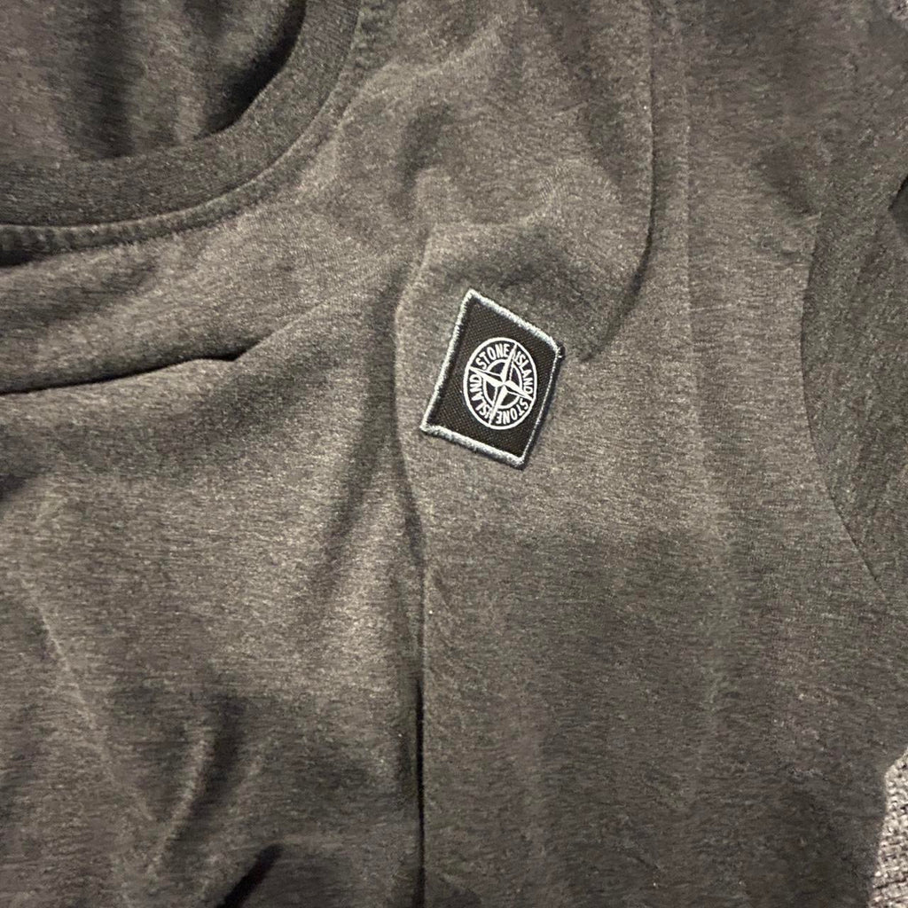 Vintage Men’s Stone Island Patch Logo Round Neck T-Shirt Grey Size XXL SkU 6833