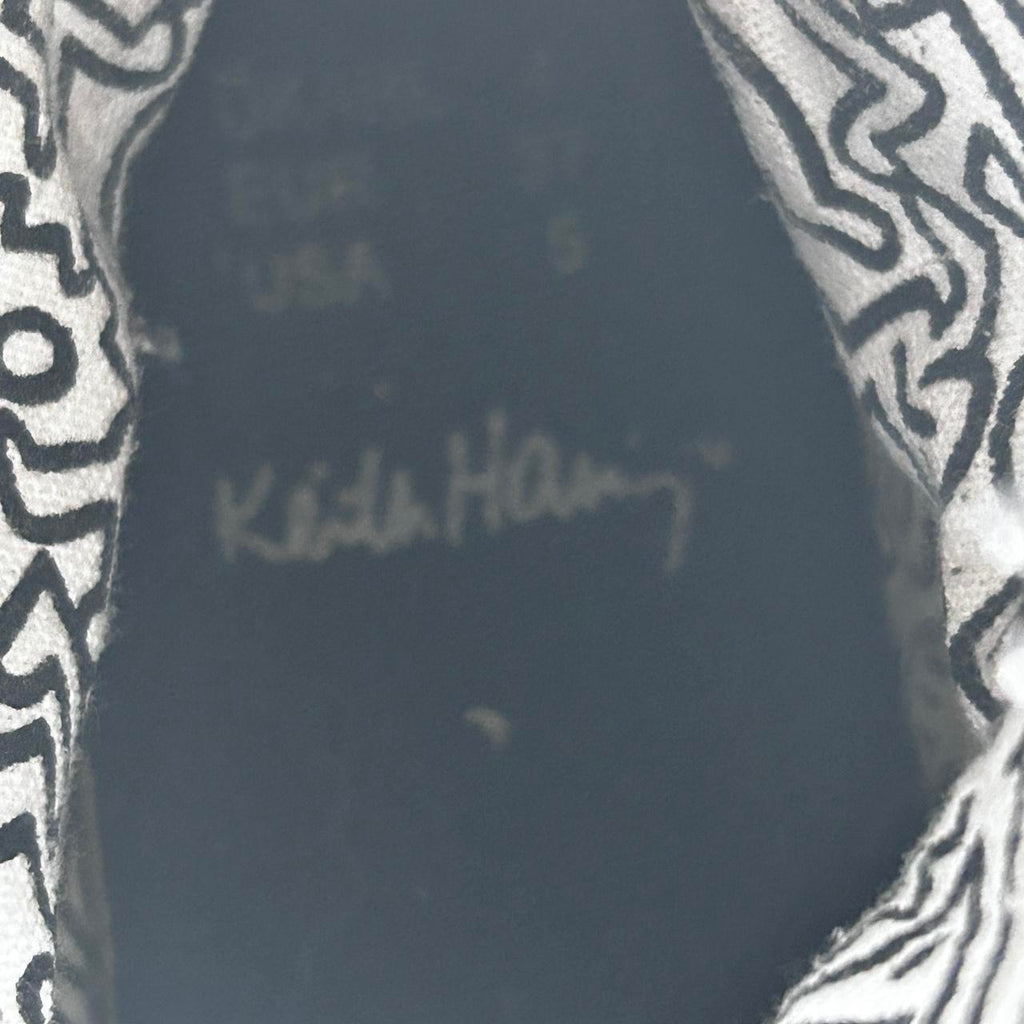 Black and white Converse trainers with heart detail #Converse #HeartDetails uk 4 us 6 sku 6981