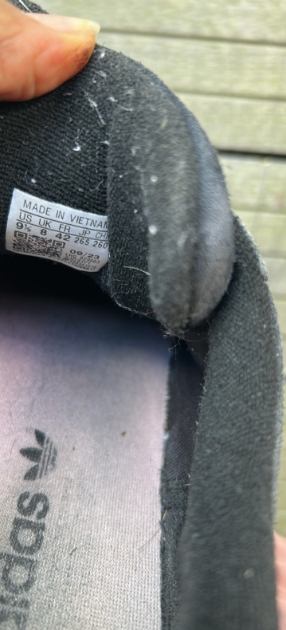 Vintage Adidas Campus 00s – Black/True Pink/White (Used, UK 8 / EU 42) SKU 6735