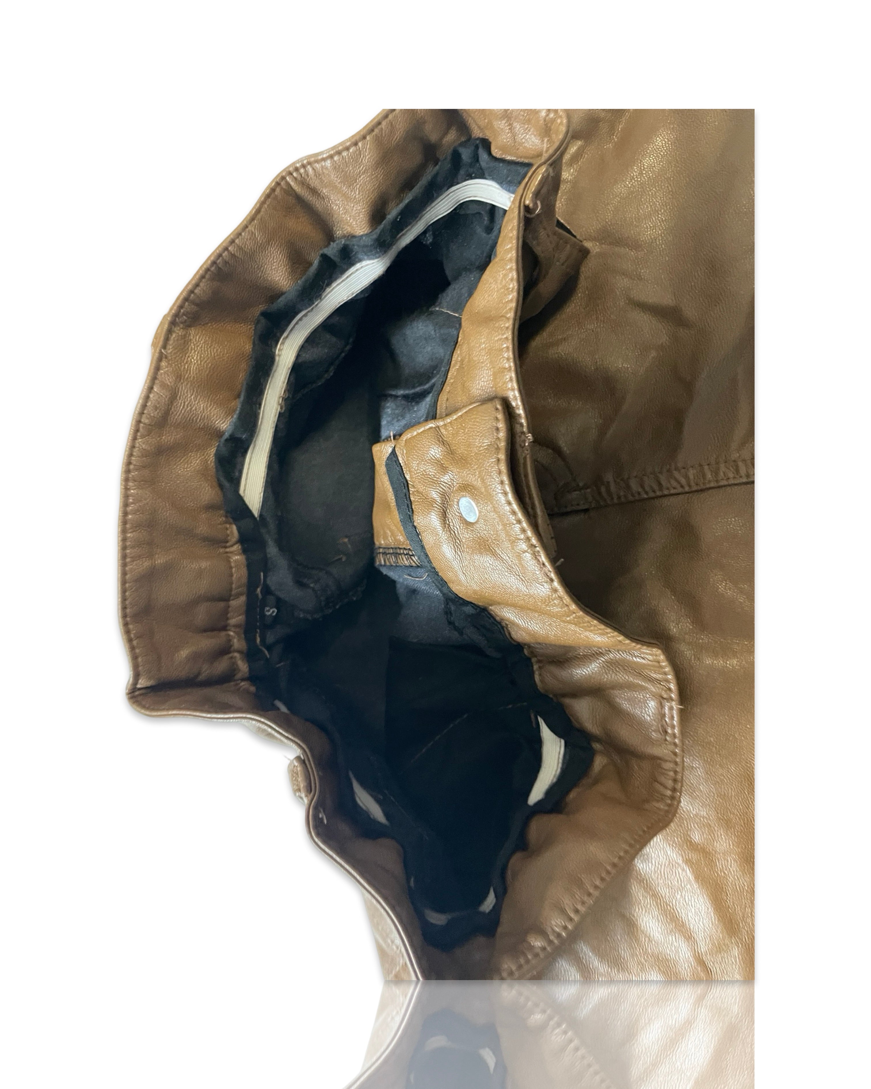 Vintage y2k Women Brown faux Leather Shorts Size XS W 24 L3  SKU |4269