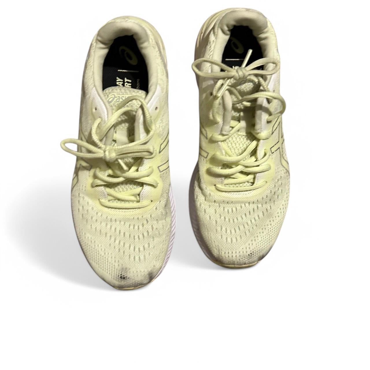 ASICS GEL-KAYANO 27 yellow running shoes #running
Asics Gel Nimbus Us9  25.75 CmEuro 40.5 Fits Uk 7 Or 7.5 SKU 6894 