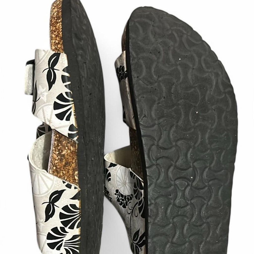 BJORNDAL Womens Fun Floral Sandals Shoes - Sz 39  US 8.5 uk 7