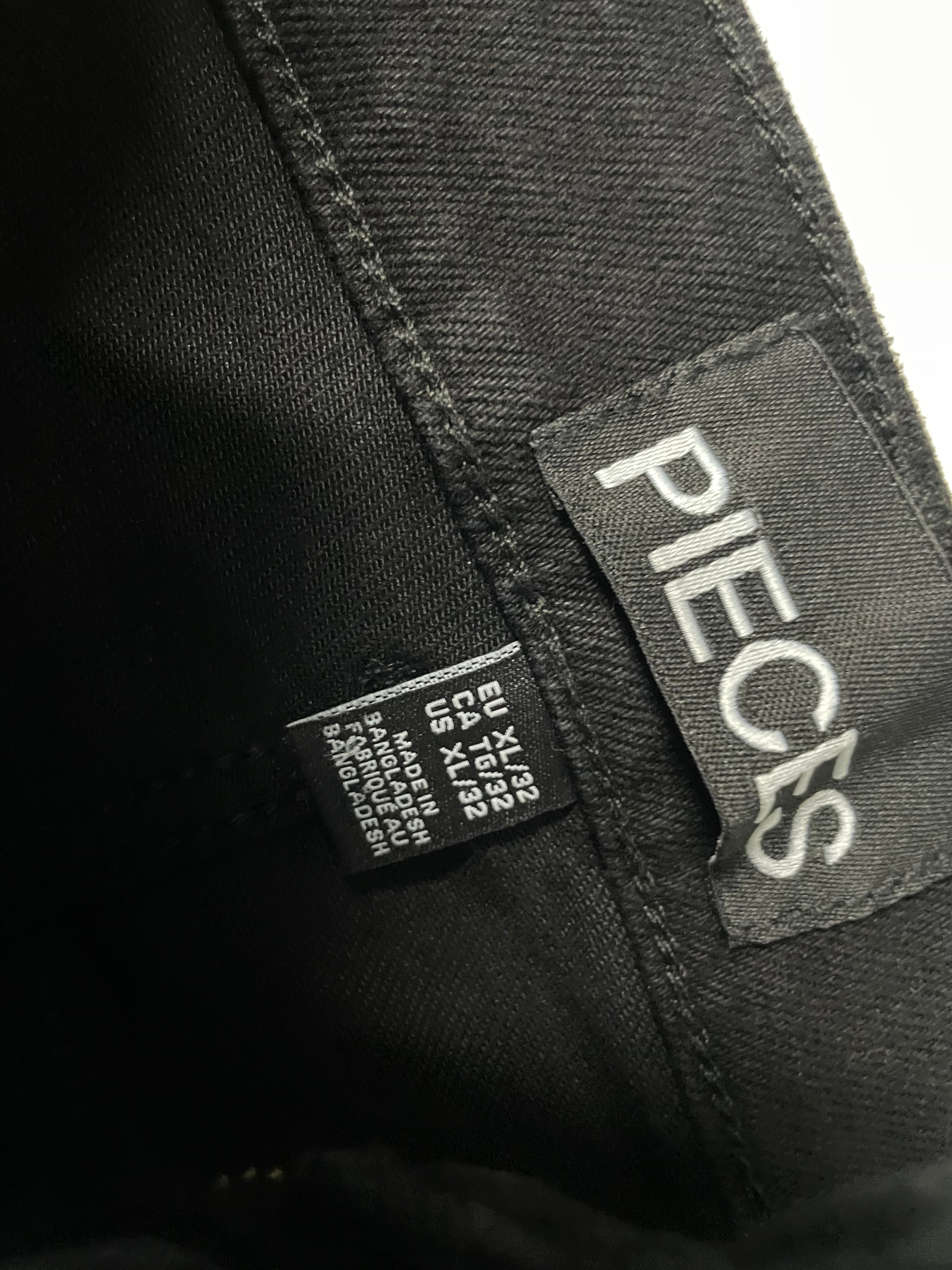 vintage black women's pieces jeggins in XL L31 W32|SKU 4238