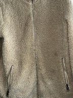 Mens H & M Cream and white Sherpa jacket with zipper pockets #winterjacket in size medium collar to hem 31 pit to pit 20 sku 7043