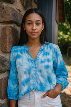 Vintage women Vero Moda blue tye dye print V-neck blouse in M|L24 W19|SKU 6615