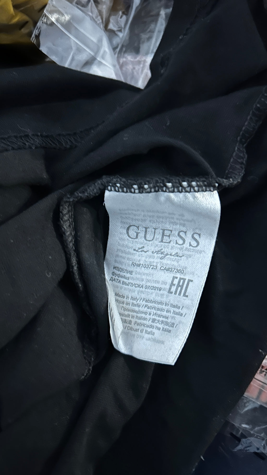 Guess Vintage black men’s T-shirt with an embroidered logo