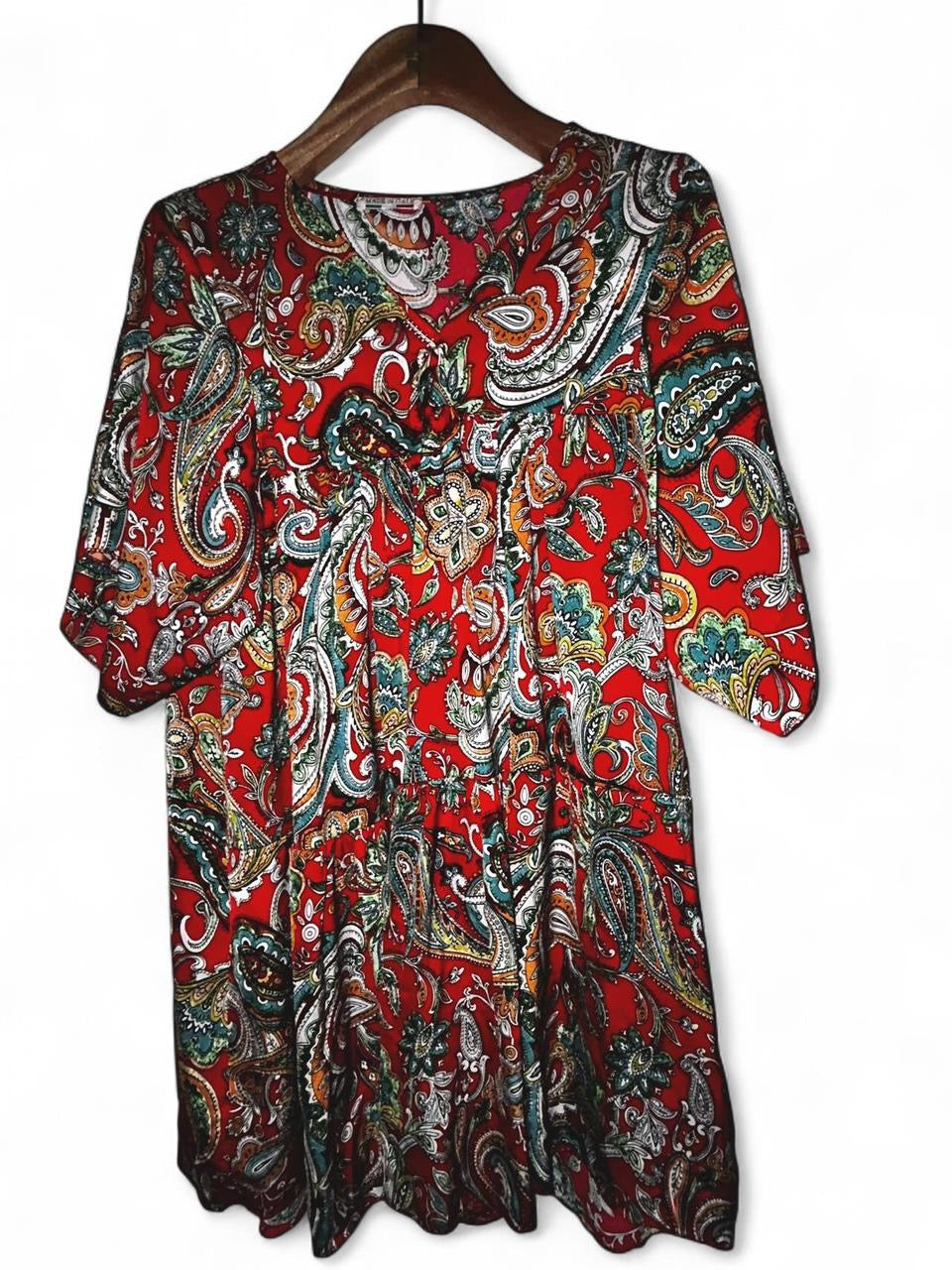 Red paisley print short sleeve dress with elastic waistband and pockets #paisleypattern made in Italy Size L/XL  L 33 W14 sku 7014 