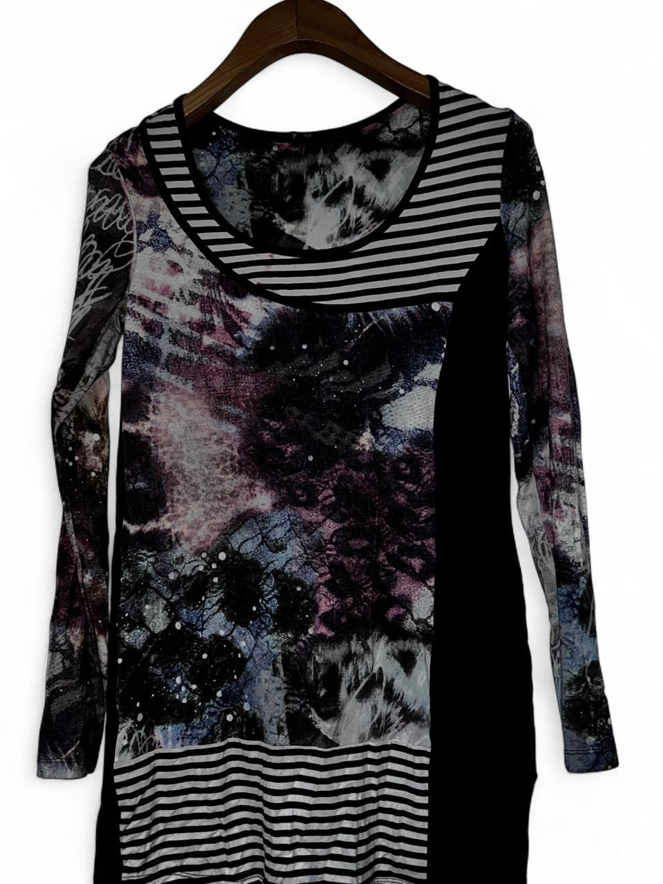 Black and purple tie dye striped long sleeve top with sequins #boho uk size 10  L 30 W15 sku 7017