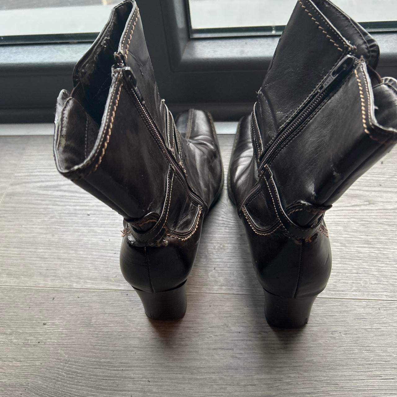 Ginu Kenduri Women’s Brown Patent Leather Ankle Boots – Size 41