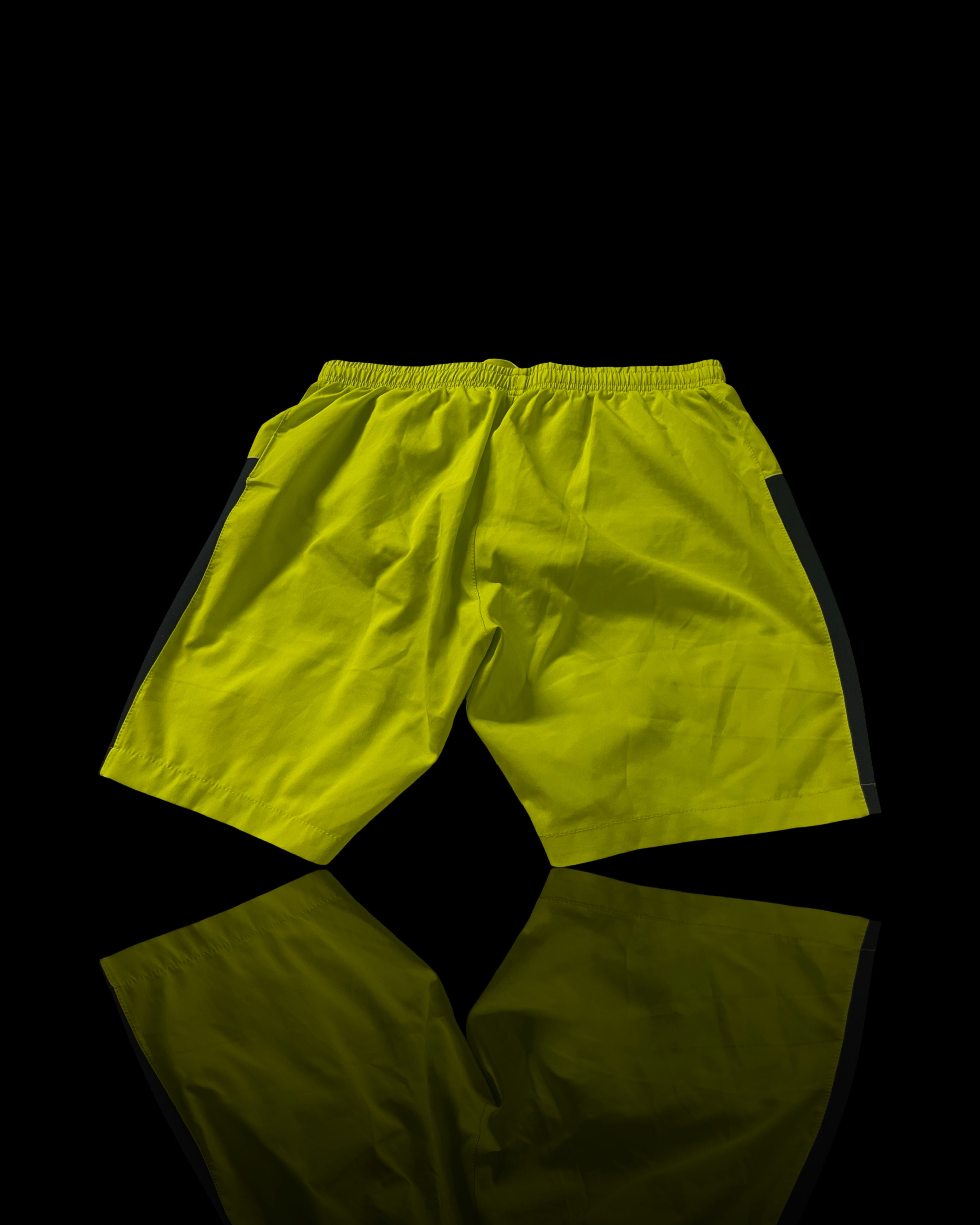 Republic Of Ireland Football Shorts Soccer Umbro GREEN IN XS/S waist 26 sku| 4156