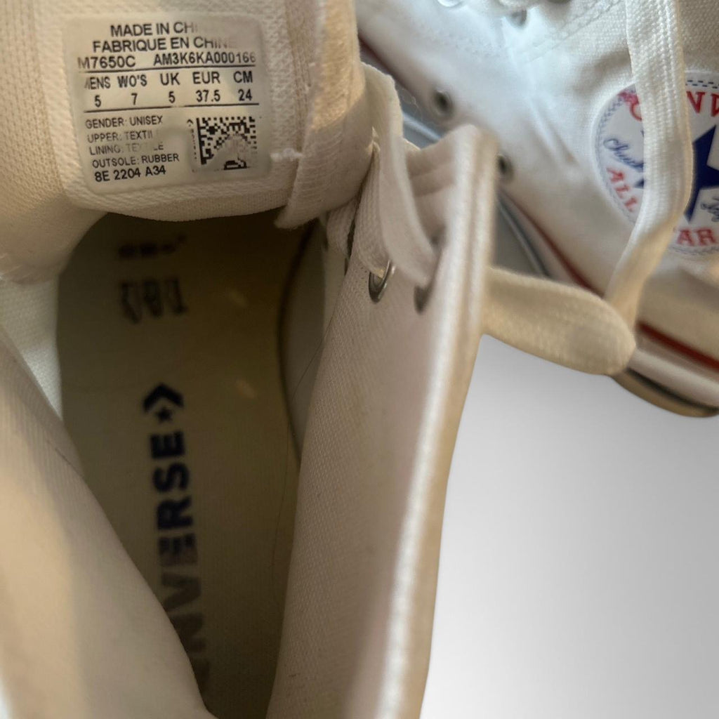 Converse Chuck Taylor All Star Hi High White 5Men’s 7Women’s 35 22CM Lace SKU 6830 White Converse high-top trainers