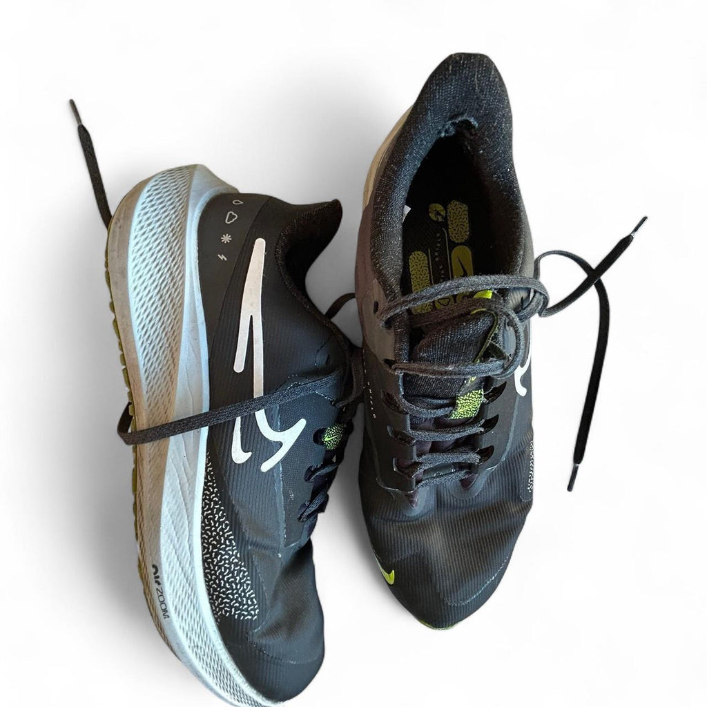 Nike Air Zoom Pegasus 36 trainers in black and green #running