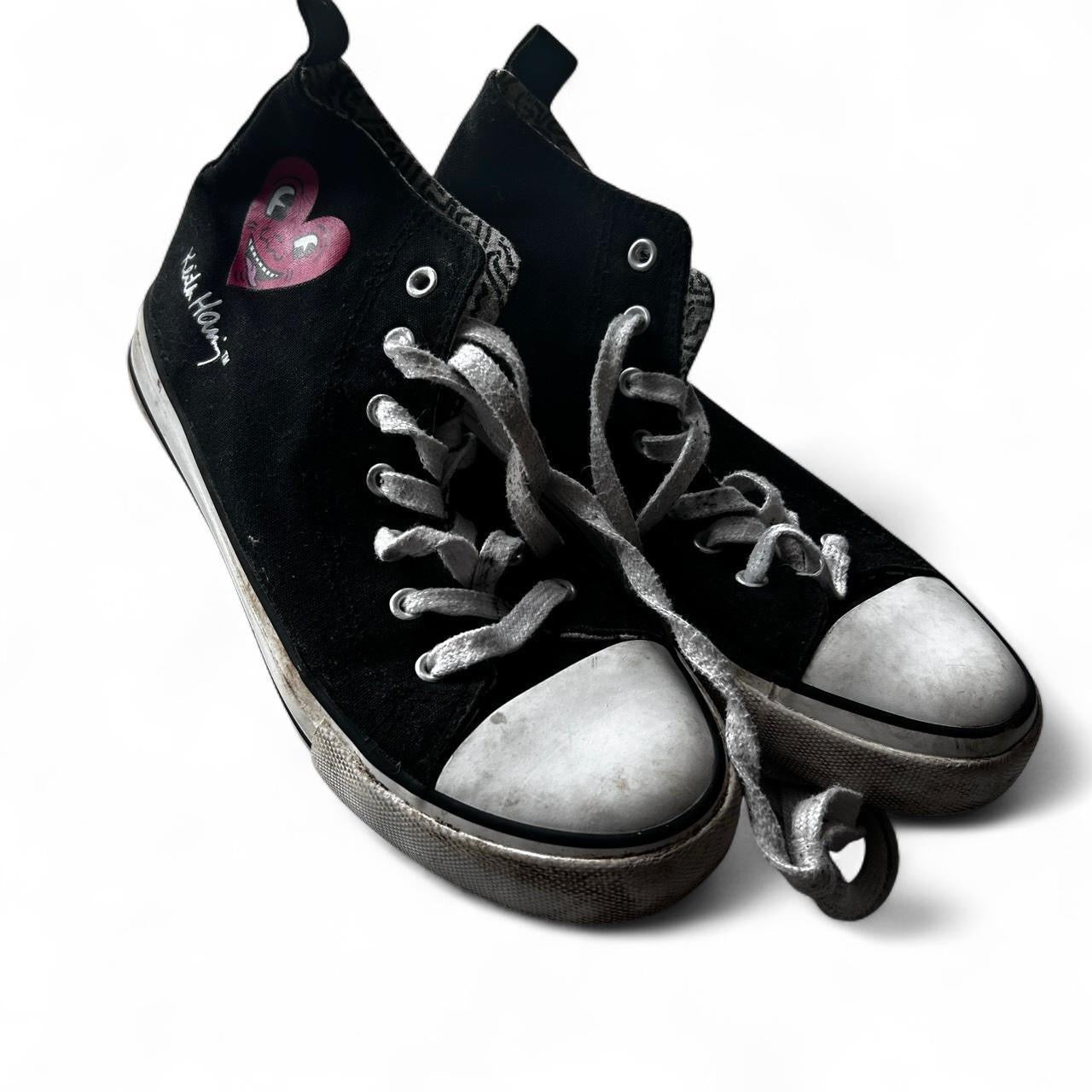 Black and white Converse trainers with heart detail #Converse #HeartDetails uk 4 us 6 sku 6981 