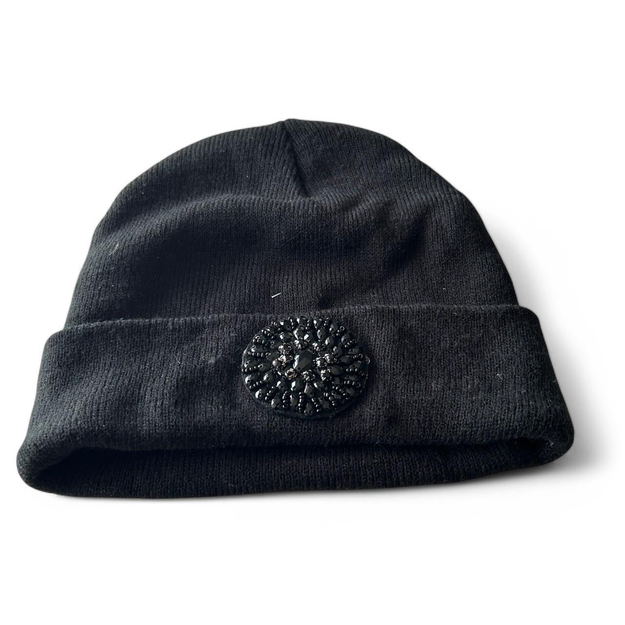Black beanie with silver studded logo #skater sku 6811