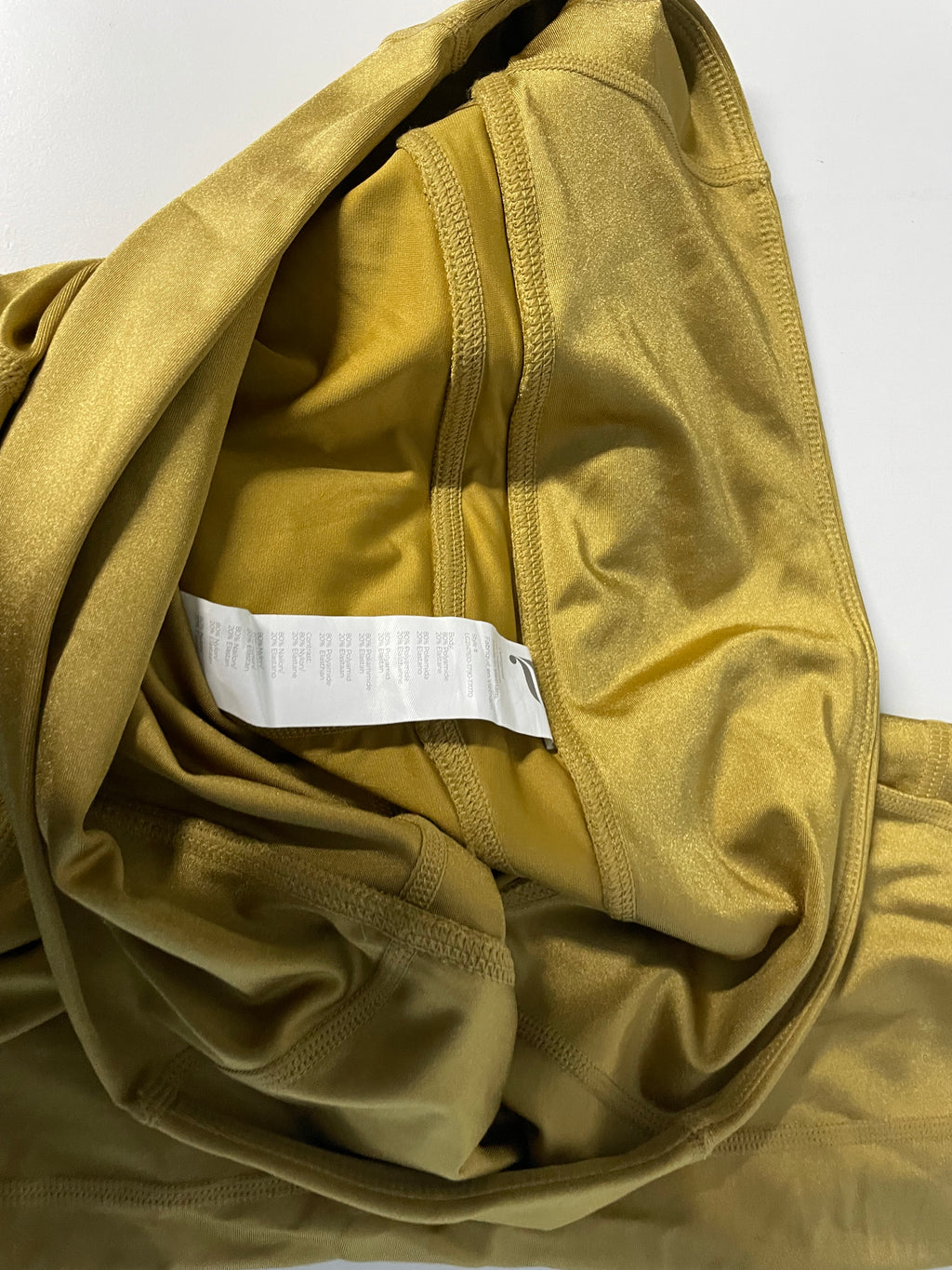 Fabletics Women's M/L/12/14 Oasis Shine High-Waisted Pocket Legging - Gold  W32 L26|SKU 4240