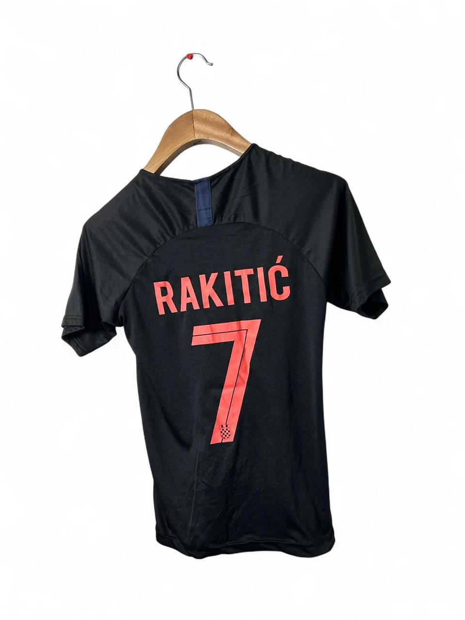 Men’s Nike Croatia 2018/19 navy football shirt #football #soccer

SKU 7145
Collar to hem 25
Pit to pit 16