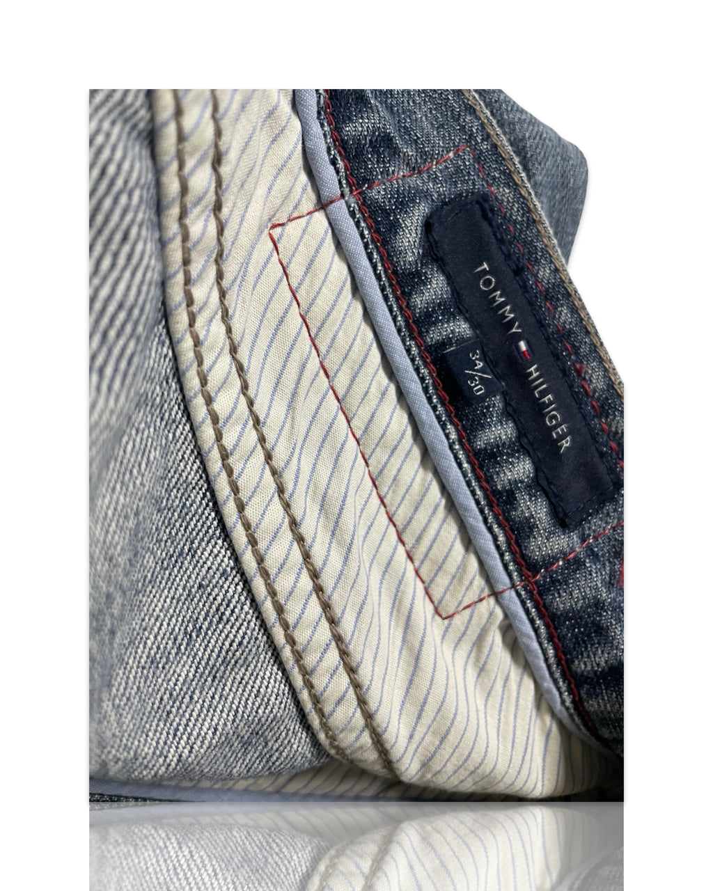 Vintage Tommy Hilfiger Brooklyn Regular Fit Men's Jeans in a classic blue jean , sized W34 L30 |SKU 4246