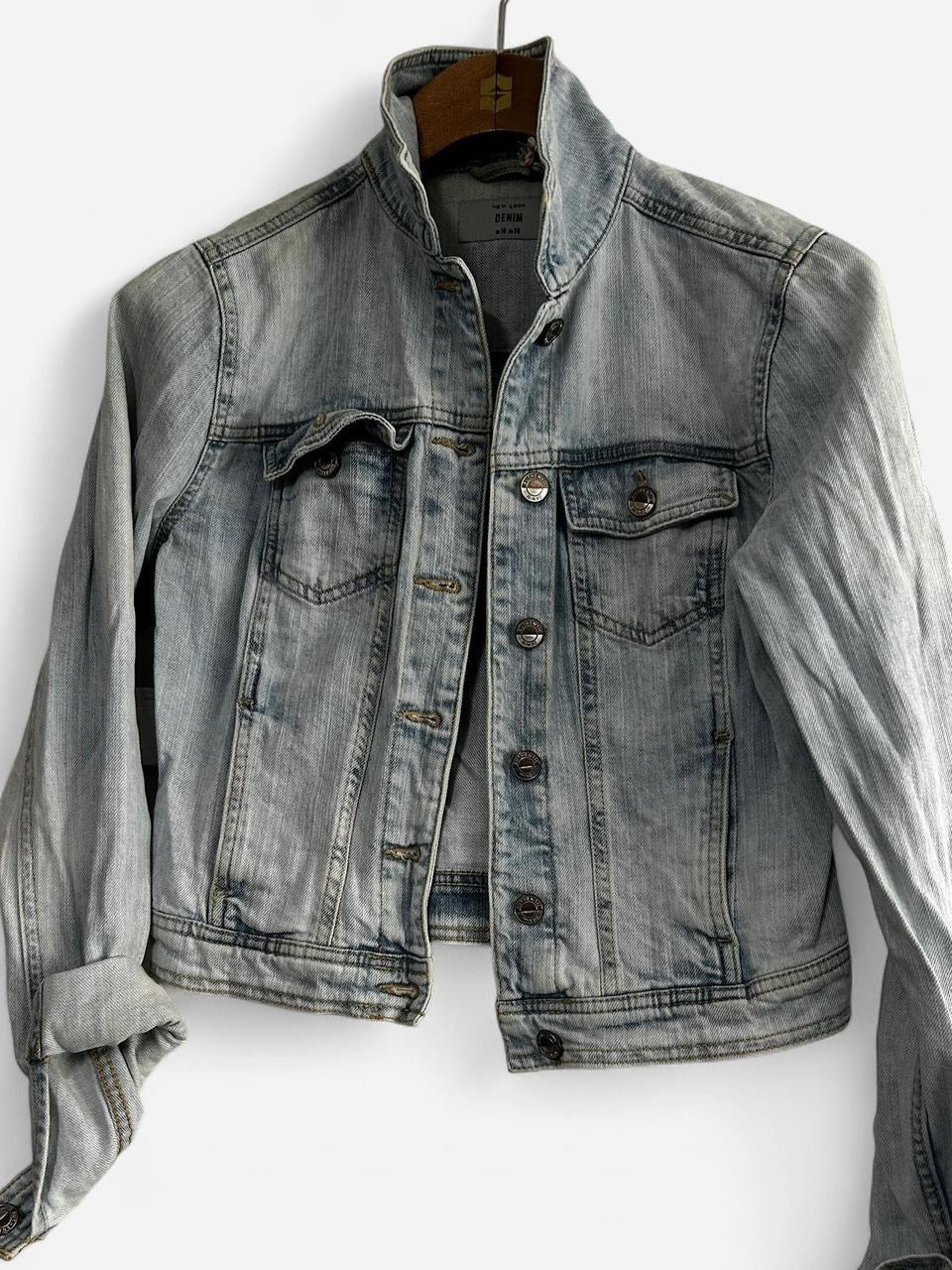 New look cropped Light blue denim jacket #denimjacket #lightblue in UK 10 collar to hem 22 pit to pit 18 sku 7034