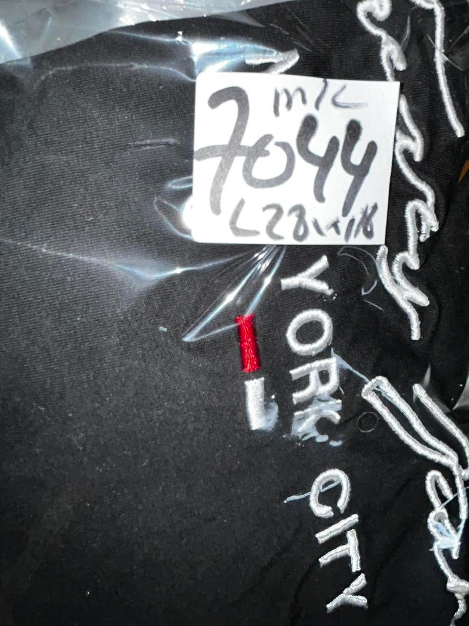 Women’s Black Tommy Hilfiger New York City T-shirt #NewYorkCity in size medium collar M/L collar to hem 28 pit to pit 18 sku 7044