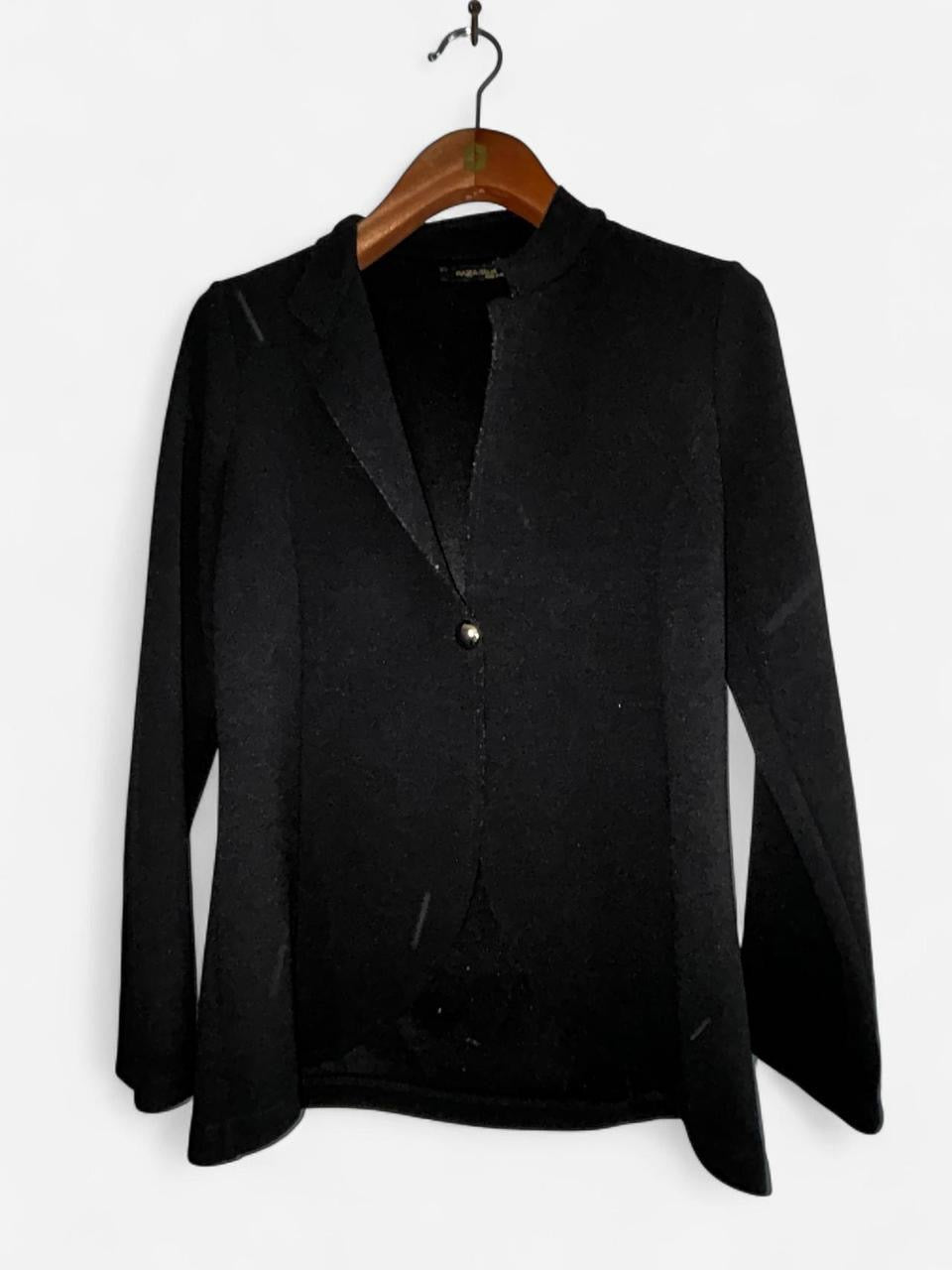 Women’s soft material Black Piazza Italia blazer #blazer in size L/Xl collar to hem 28 pit to pit 18 SKU 7037