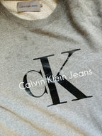 Vintage Calvin Klein Women's Grey Sweatshirt - Size Large 4070