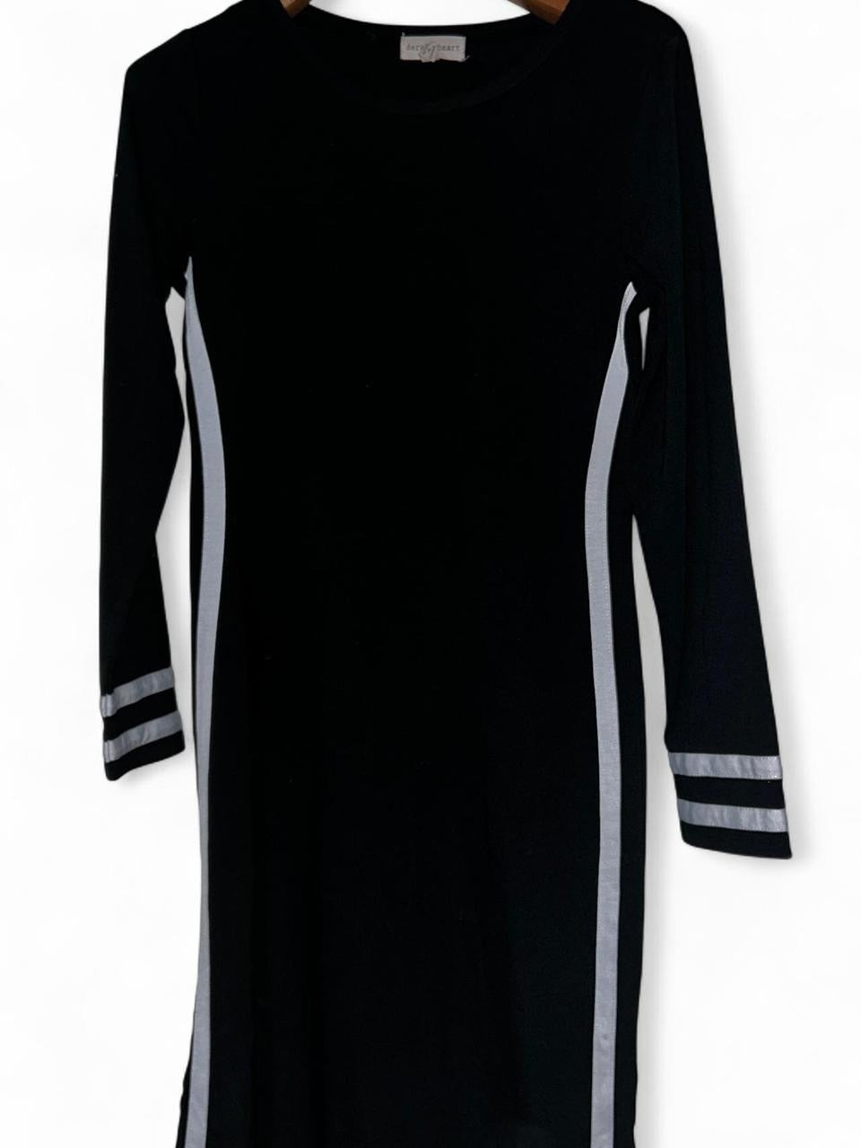 Derek Heart black and white striped dress with a touch of Y2K flair in size L #y2kfashion L 42 W 15 sku 7021