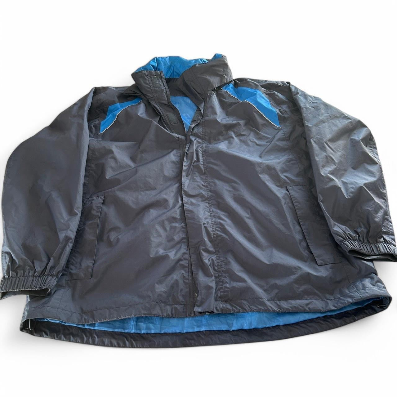 Vintage 90s windbreaker Black and blue waterproof rain jacket #rainydays sku 6867