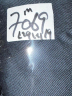 Men’s medium Navy blue Brook Tavern blazer with velvet collar and lining, featuring two front pockets and a single button closure #preppy #party collar to hem 29 pit to pit 19 sku 7069