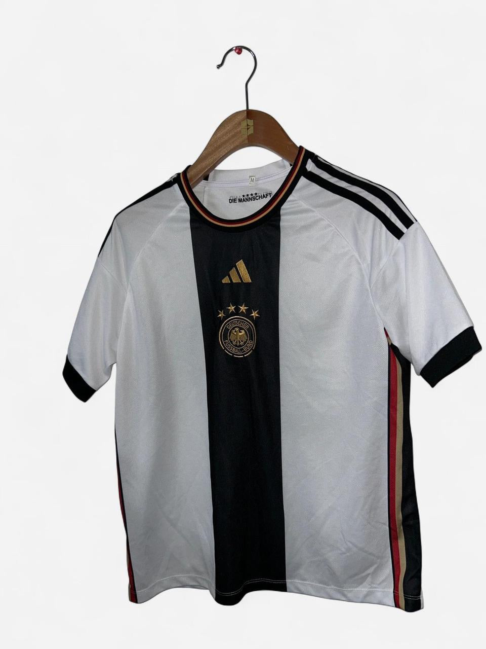 Adidas Germany 2008-09 home football shirt footballshirts in size medium 
L 28 W 26
SKU 7163