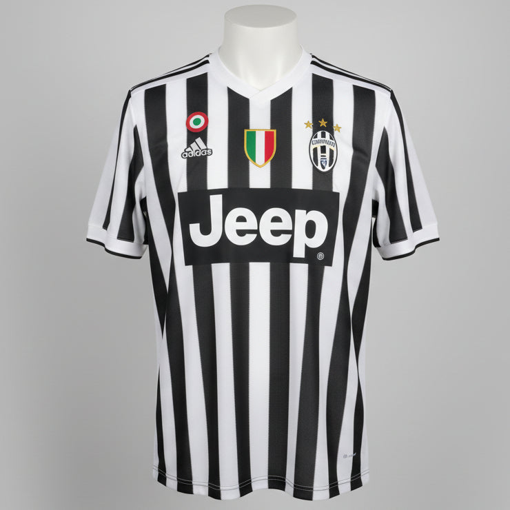 Adidas Juventus FC 2015/16 home jersey SKU 7403 size M