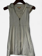 Urban outfitters Cream zip-up hoodie dress with stretchy material, zipper and hood #hoodiedress L 29 W 11 is size XS SKI 7022