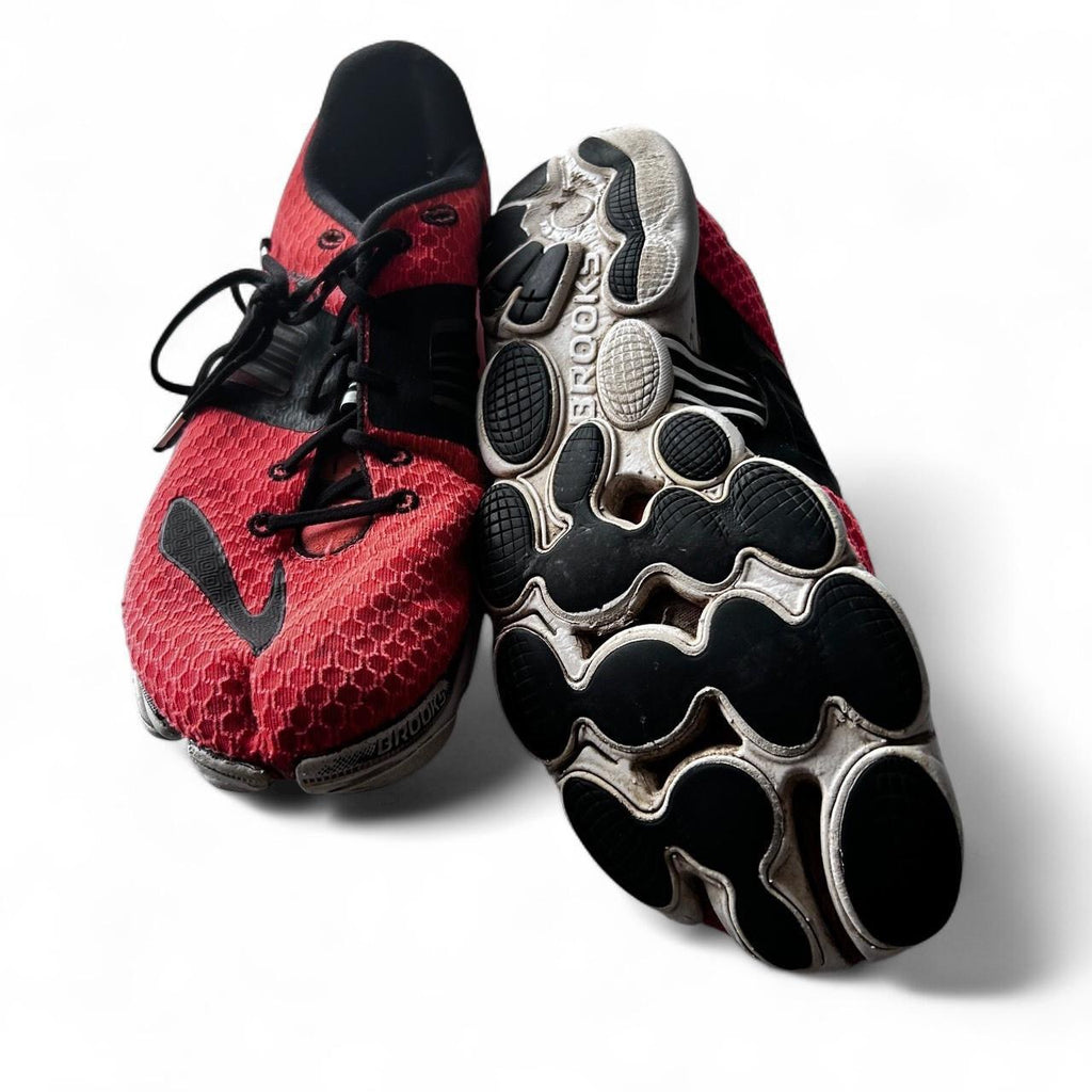 Men’s Red and black Brooks running shoes #running uk size 9.5 sku 6983